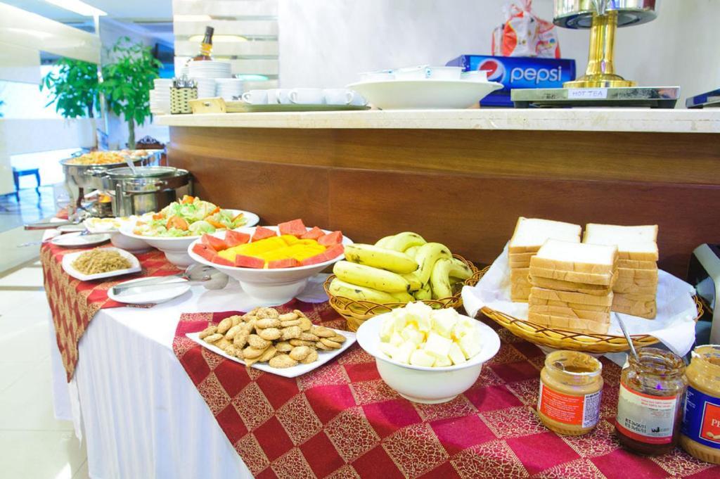 Anh Minh Hotel Ho Chi Minh-stad Buitenkant foto